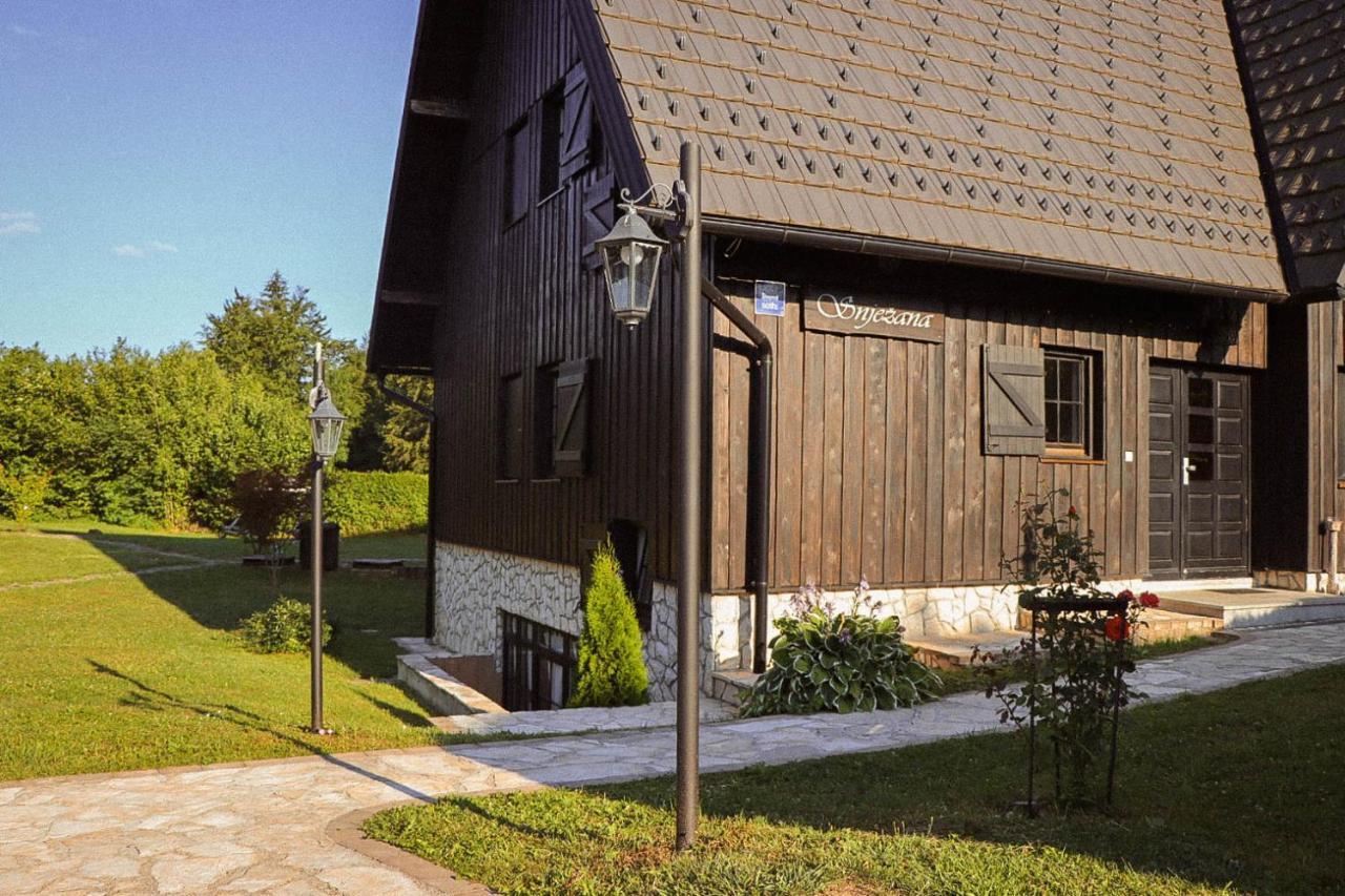 Отель Plitvice Luxury Etno Garden Плитвицкие озёра Экстерьер фото