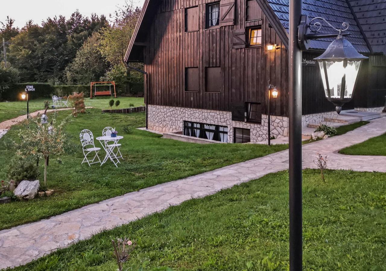 Отель Plitvice Luxury Etno Garden Плитвицкие озёра Экстерьер фото