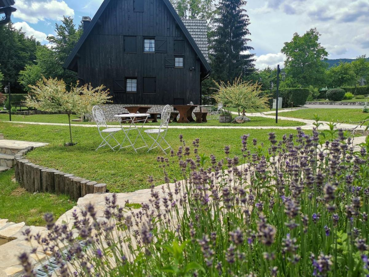Отель Plitvice Luxury Etno Garden Плитвицкие озёра Экстерьер фото
